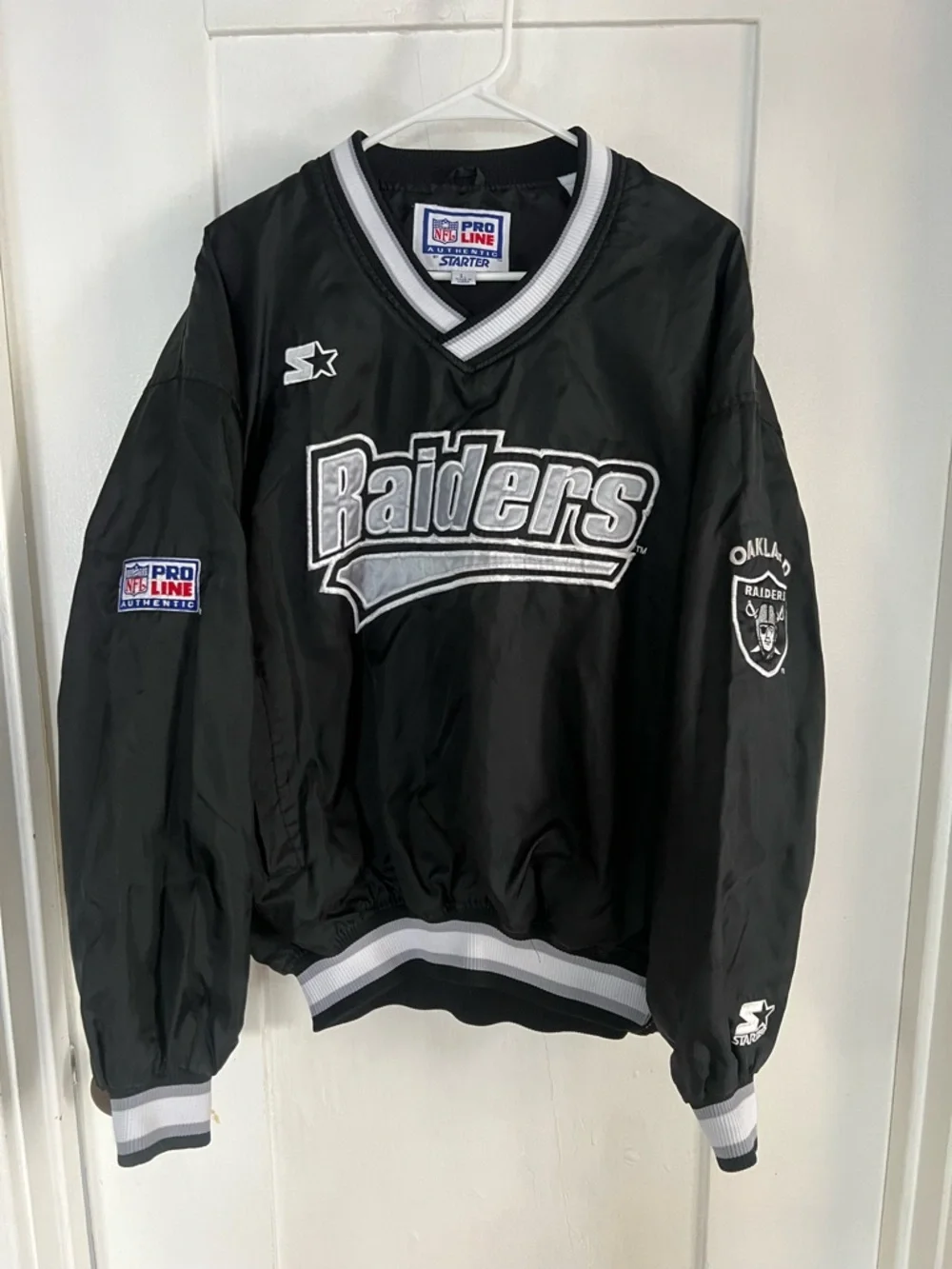 Vintage Starter Pro Line Oakland Raiders Black Pullover Jacket. SIZE LARGE. - Picture 1 of 7
